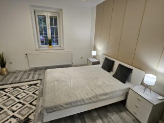 Győri téglalakás eladó